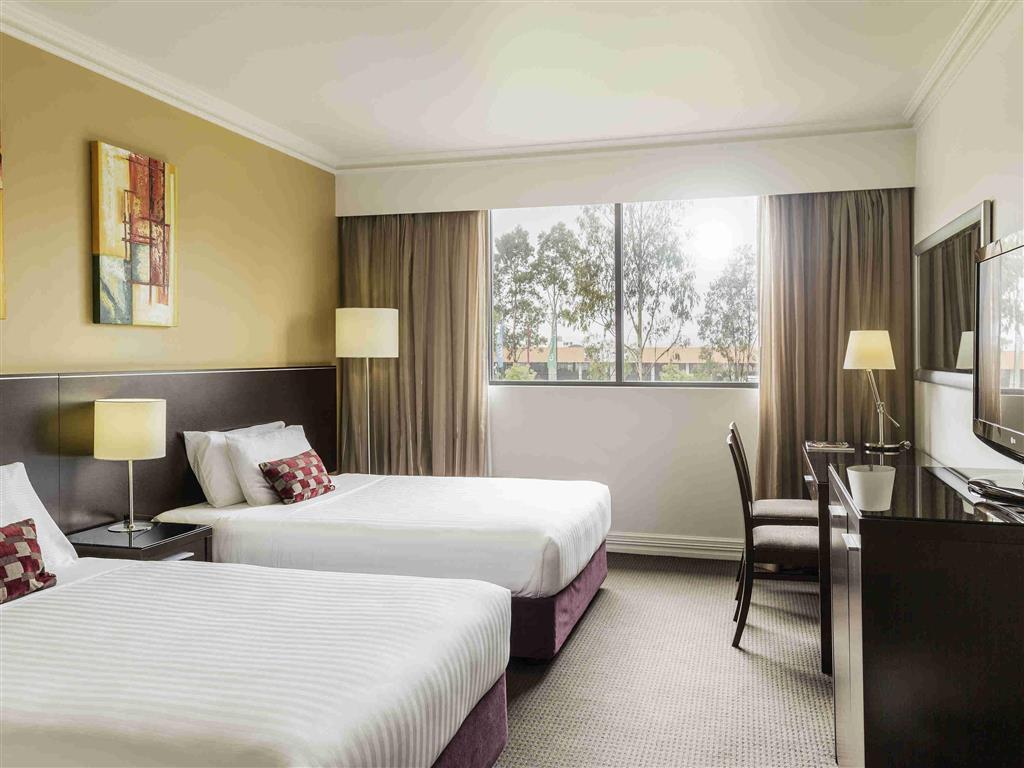 Visy Dior Hotell Baulkham Hills Exteriör bild