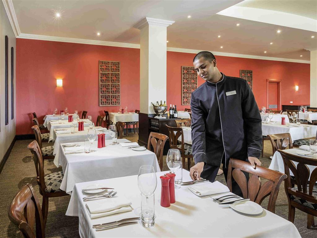 Visy Dior Hotell Baulkham Hills Exteriör bild