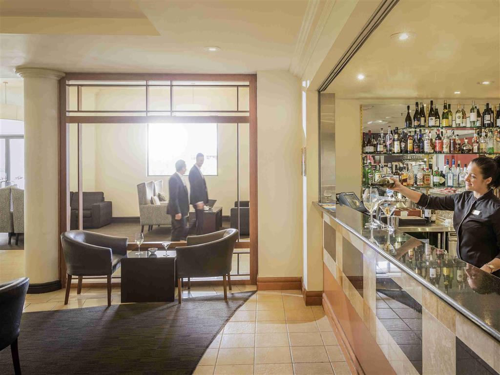 Visy Dior Hotell Baulkham Hills Exteriör bild