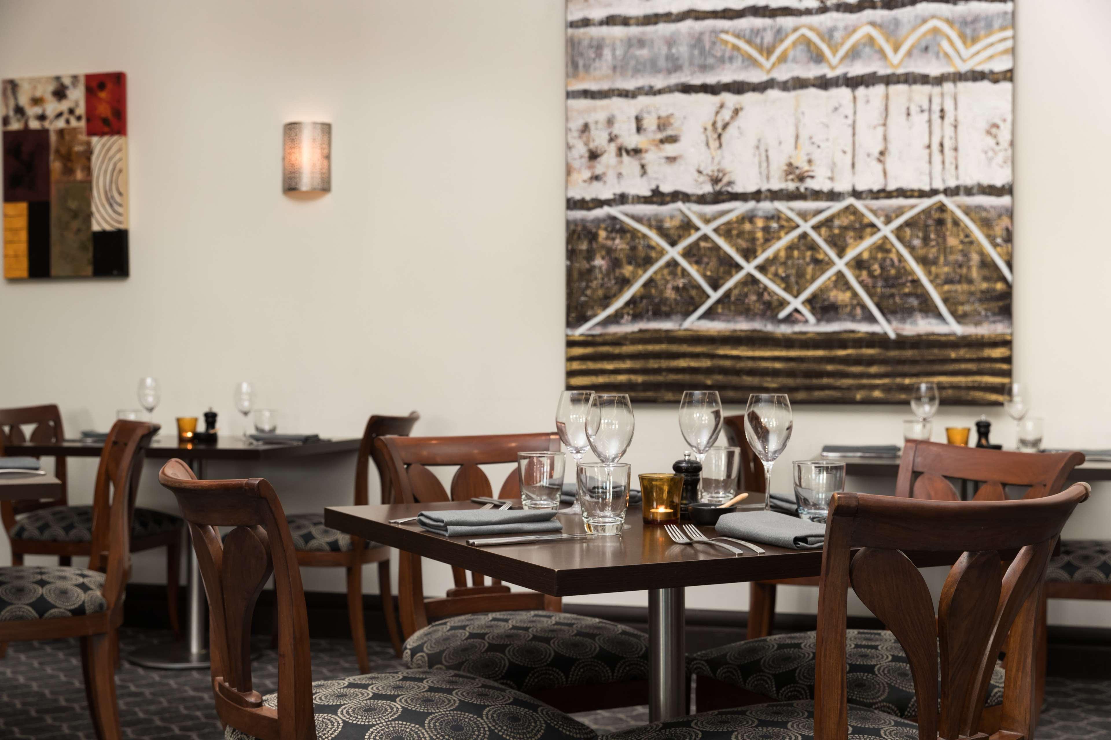 Visy Dior Hotell Baulkham Hills Exteriör bild
