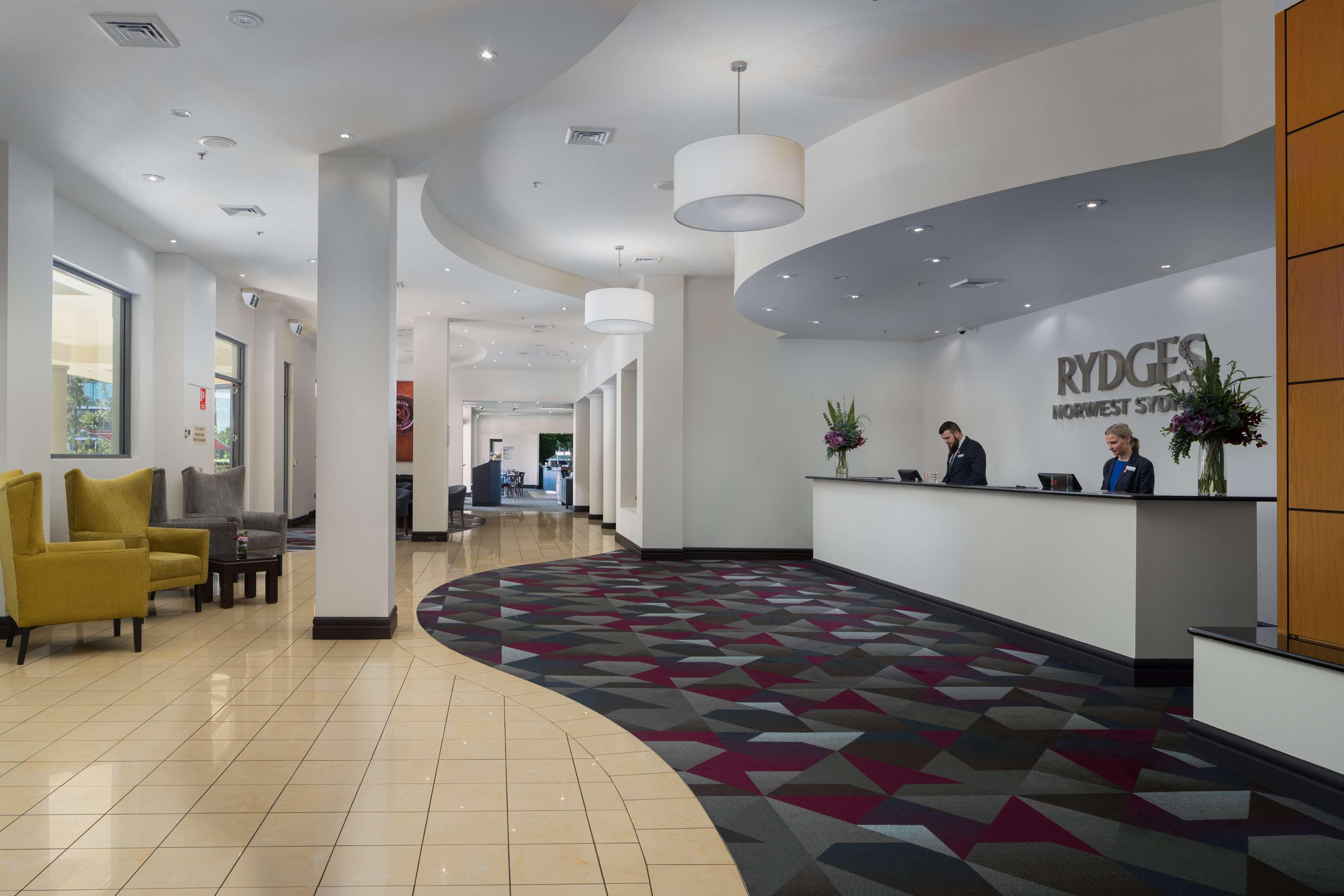 Visy Dior Hotell Baulkham Hills Exteriör bild