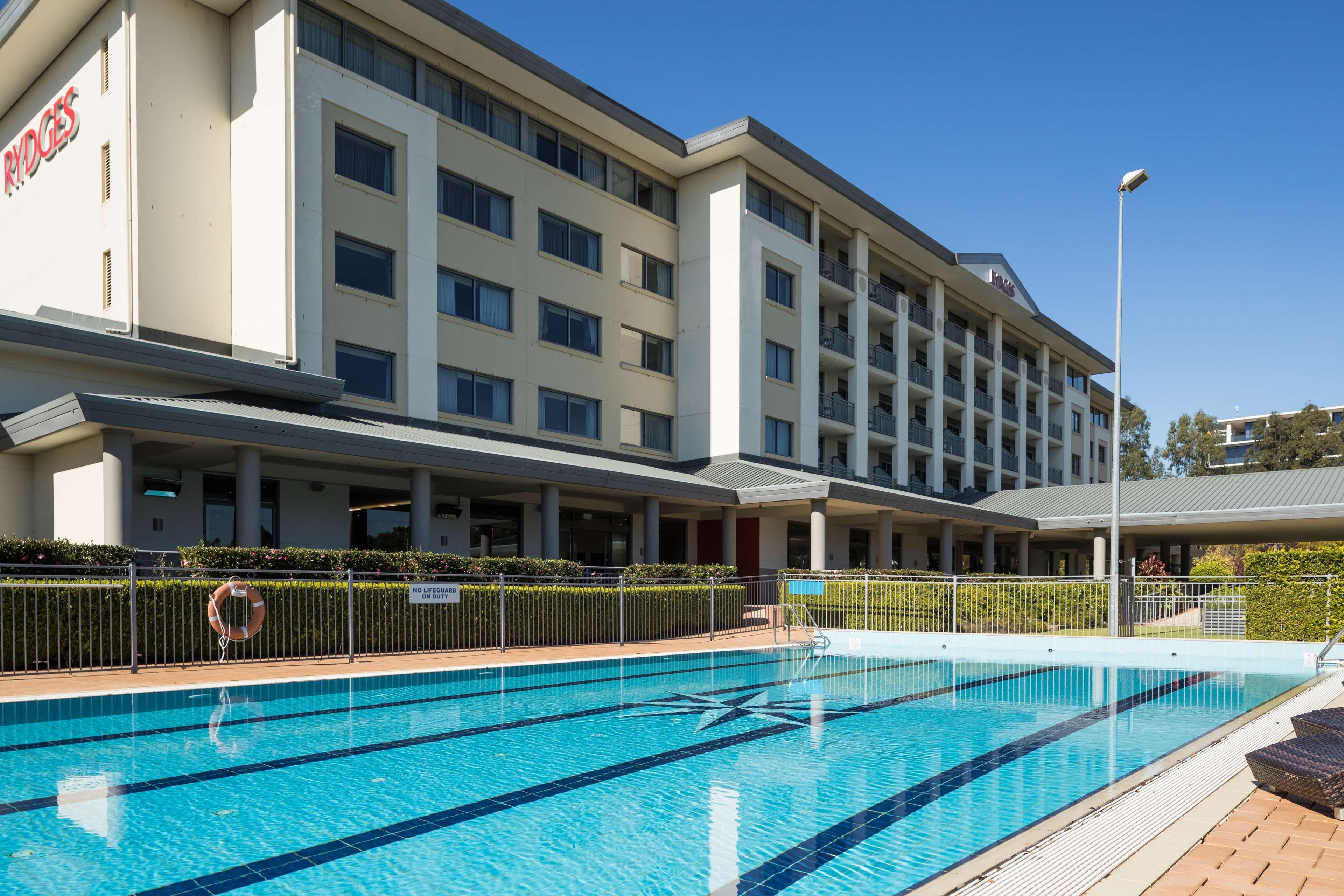 Visy Dior Hotell Baulkham Hills Exteriör bild