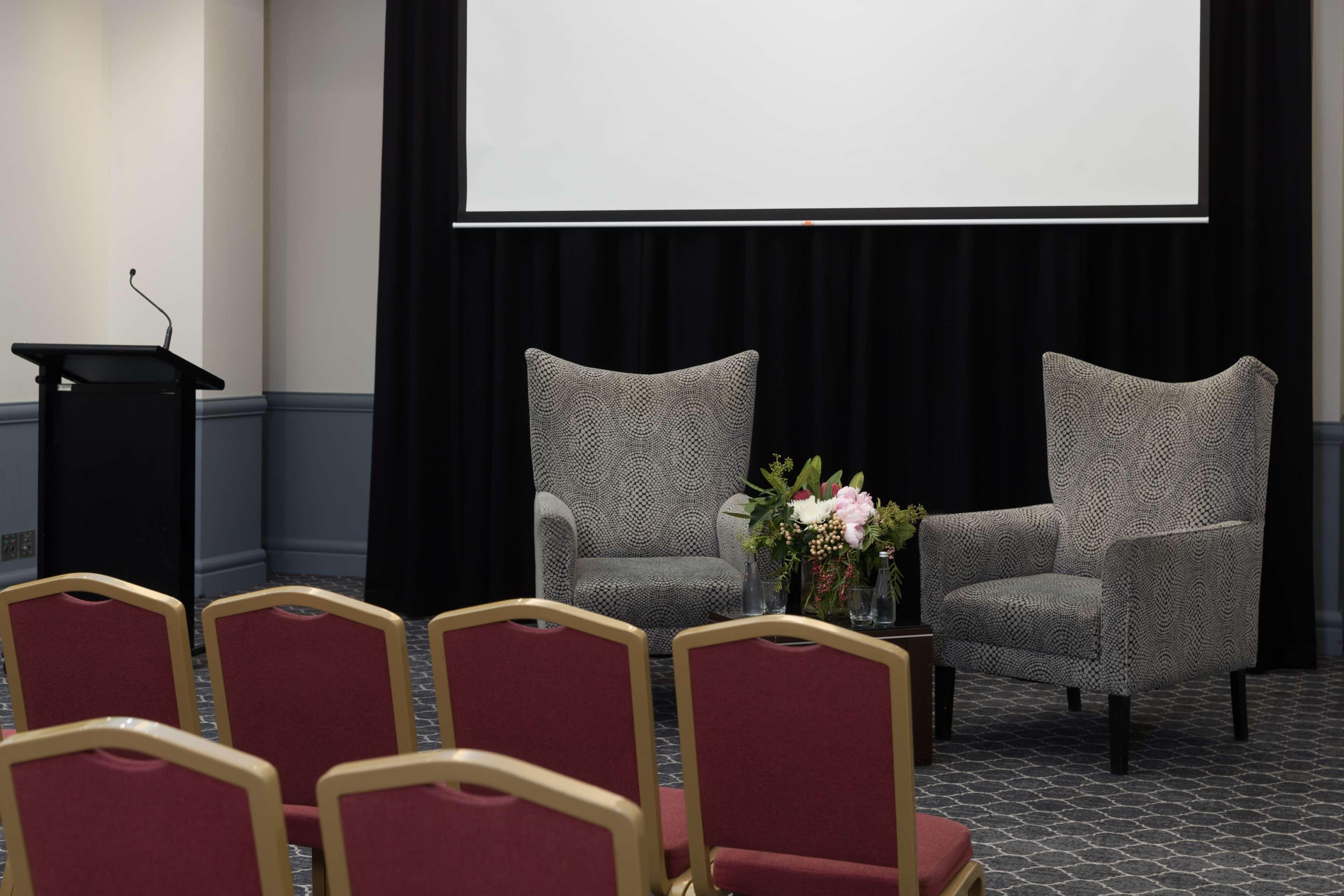 Visy Dior Hotell Baulkham Hills Exteriör bild