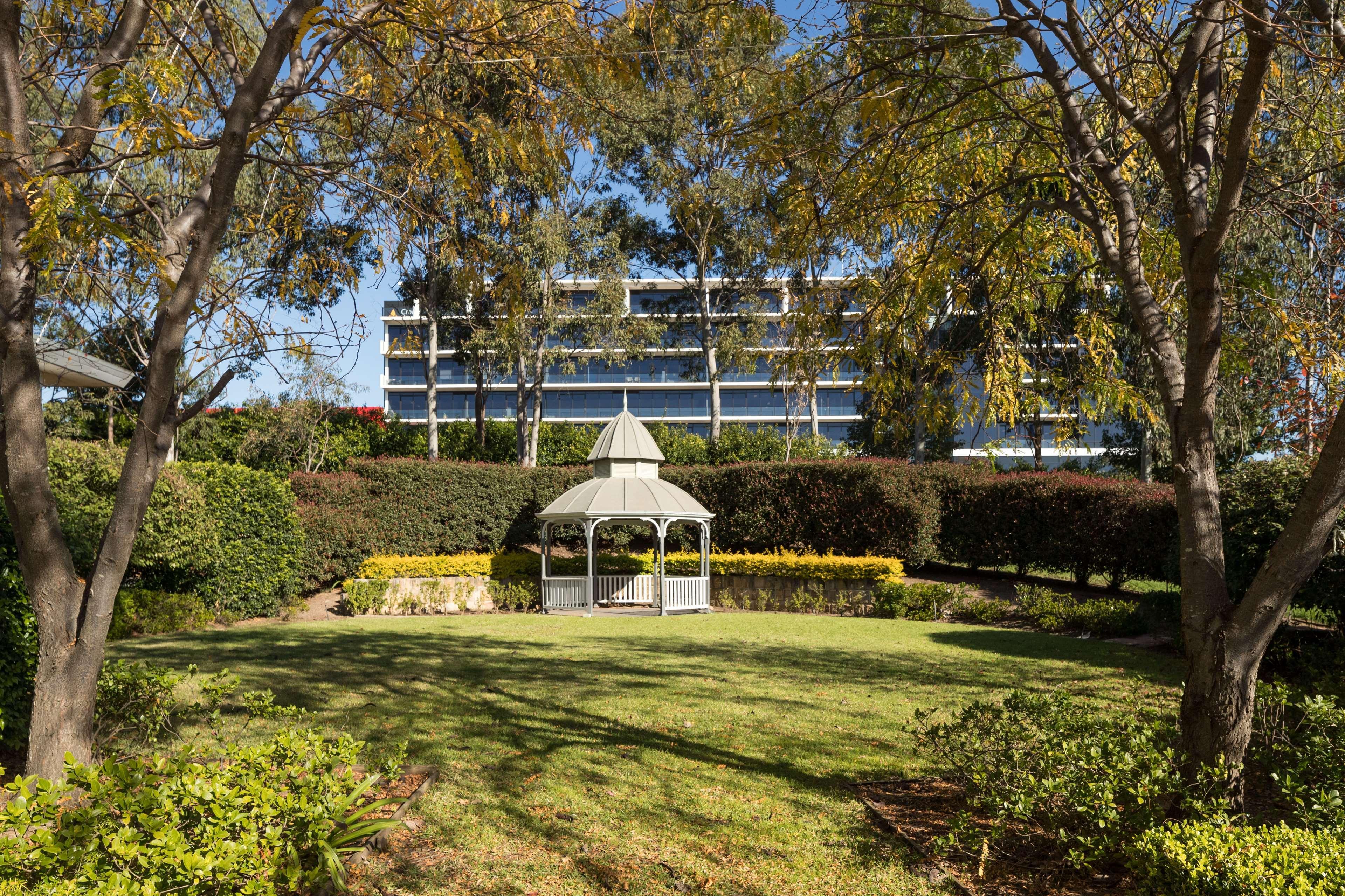 Visy Dior Hotell Baulkham Hills Exteriör bild