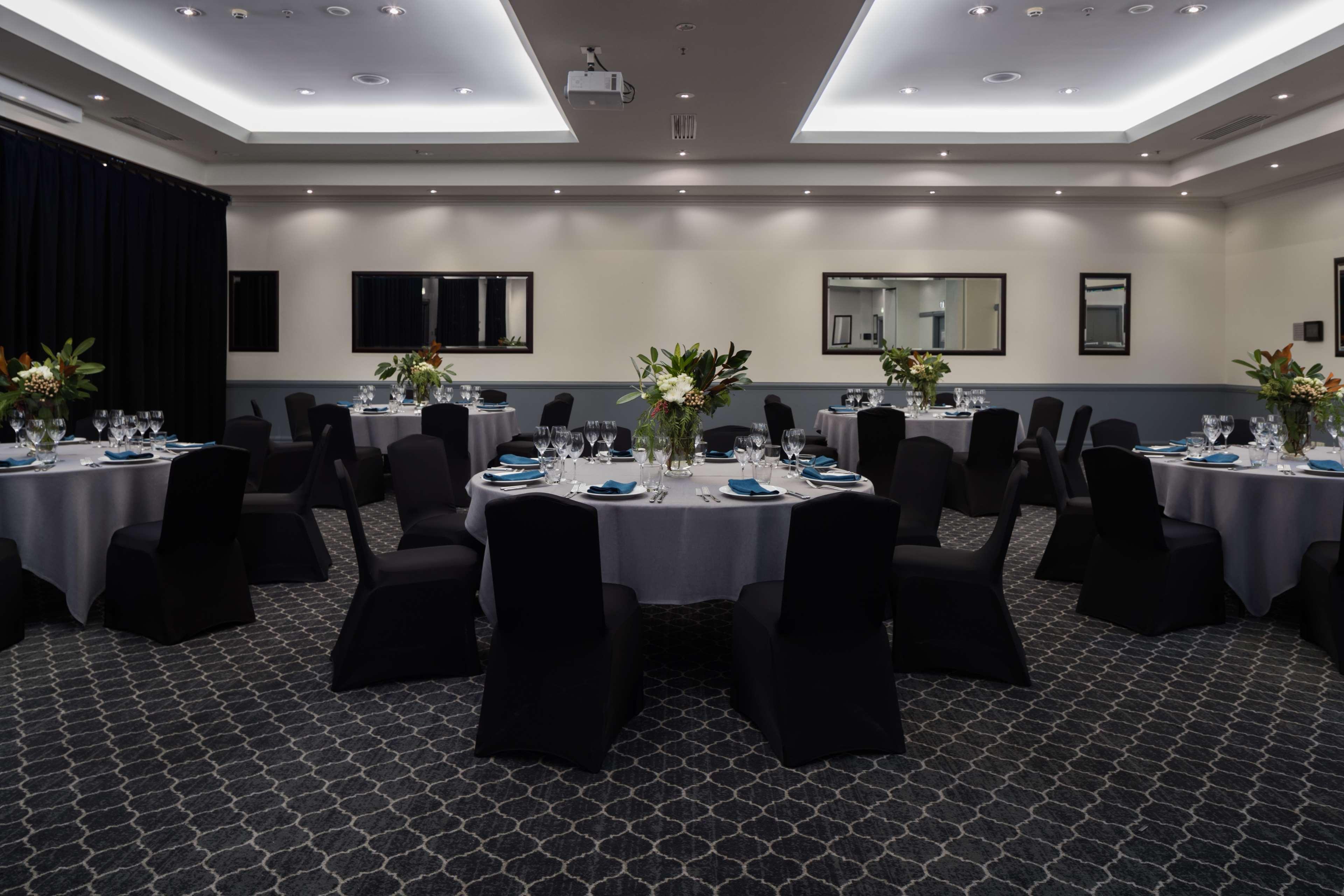 Visy Dior Hotell Baulkham Hills Exteriör bild