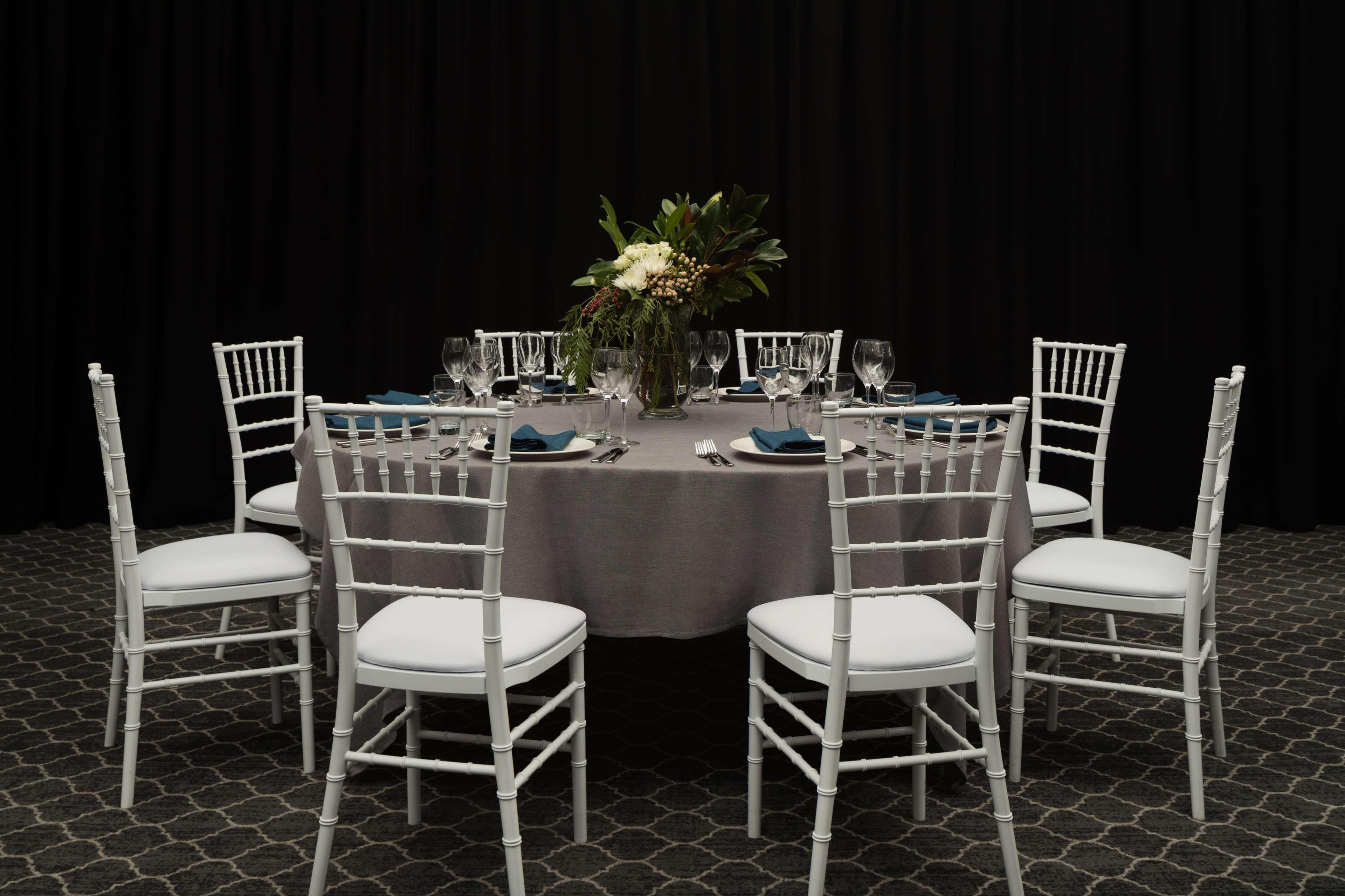 Visy Dior Hotell Baulkham Hills Exteriör bild