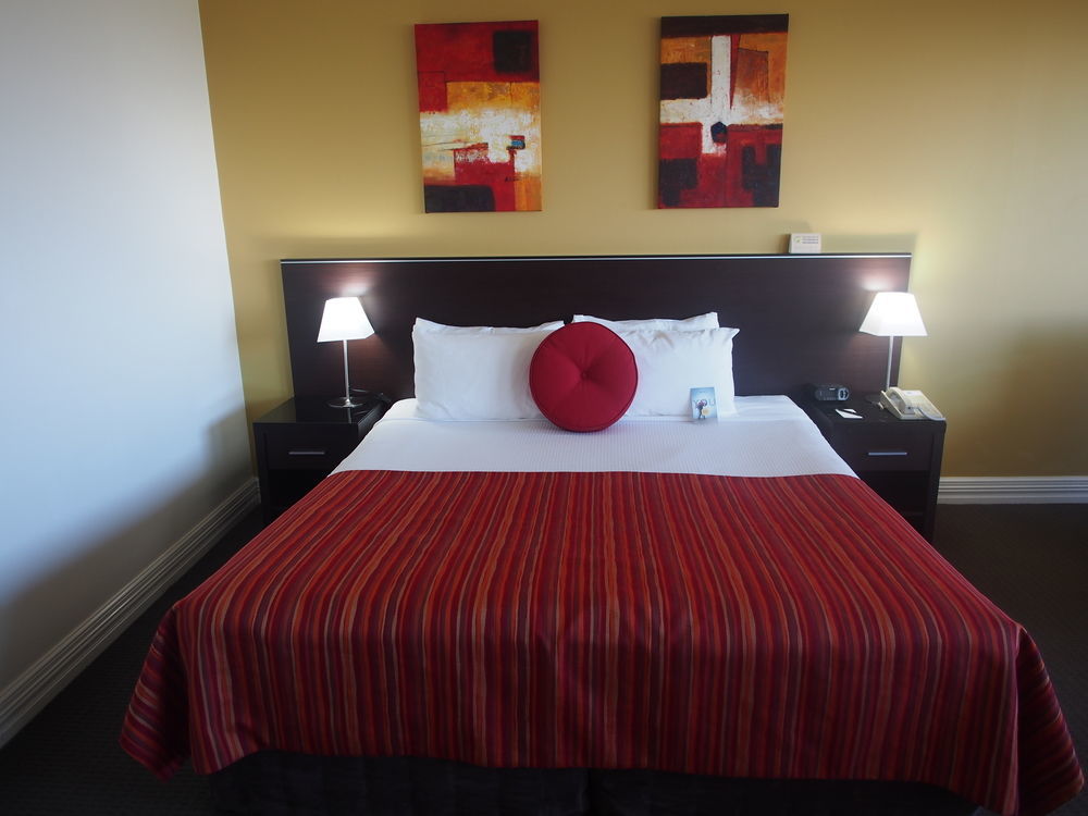 Visy Dior Hotell Baulkham Hills Exteriör bild